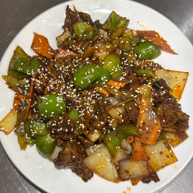 Spicy Stir-Fried Beef (Spicy).
