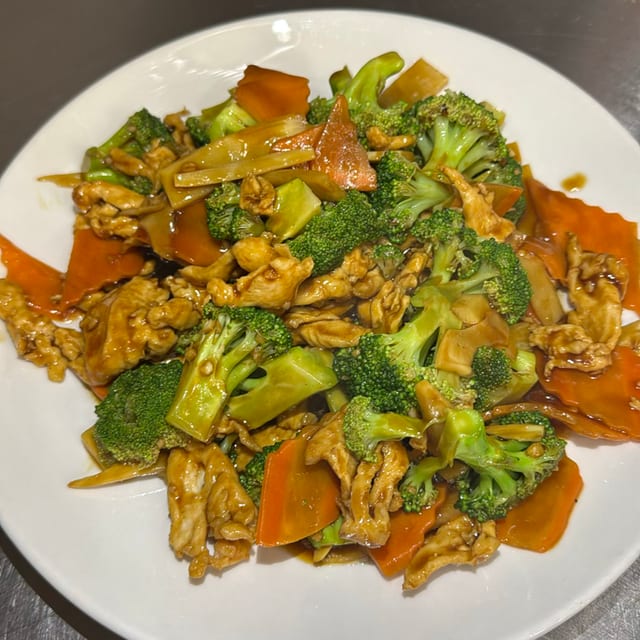 Chicken w/ Broccoli.